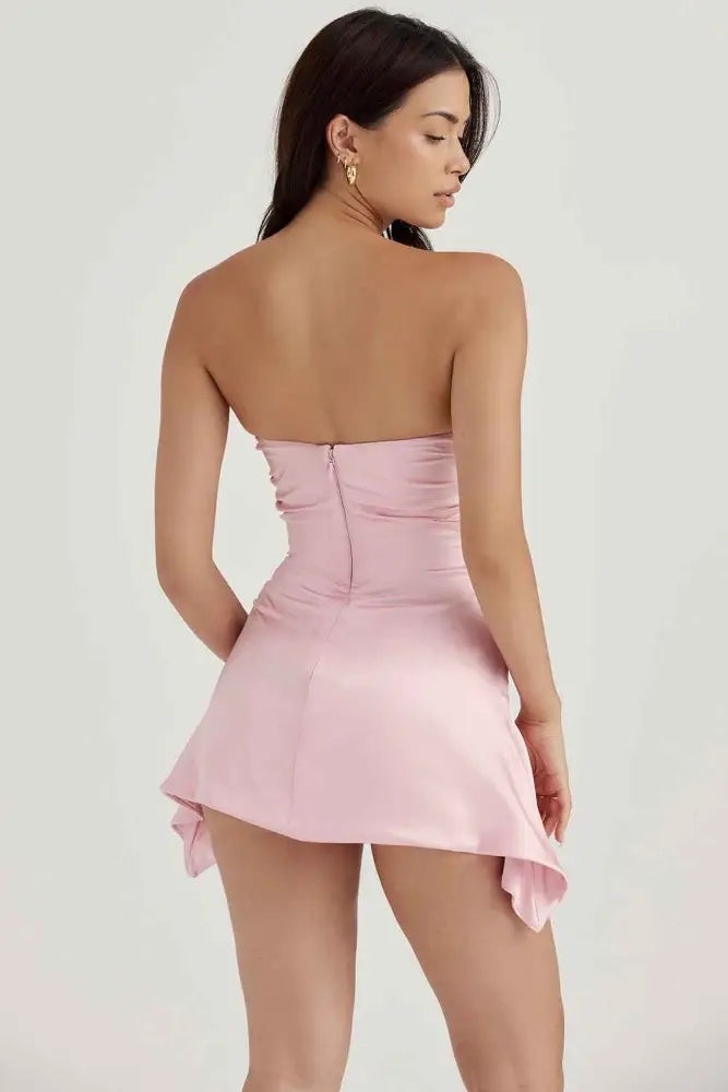 Vestido Curto Tomara que Caia em Cetim Feranda Vestido Curto Tomara que Caia em Cetim Feranda