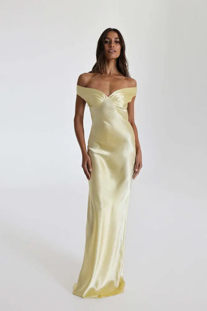 Vestido Longo Cetim Ombro a Ombro Manaira Amarelo / P Vestido Longo Cetim Ombro a Ombro Manaira